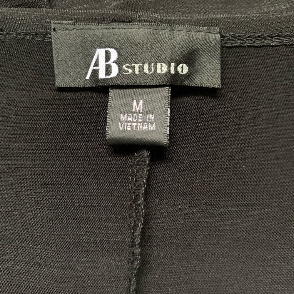AB Studio Ruffled Front Top - Picture 3 of 6